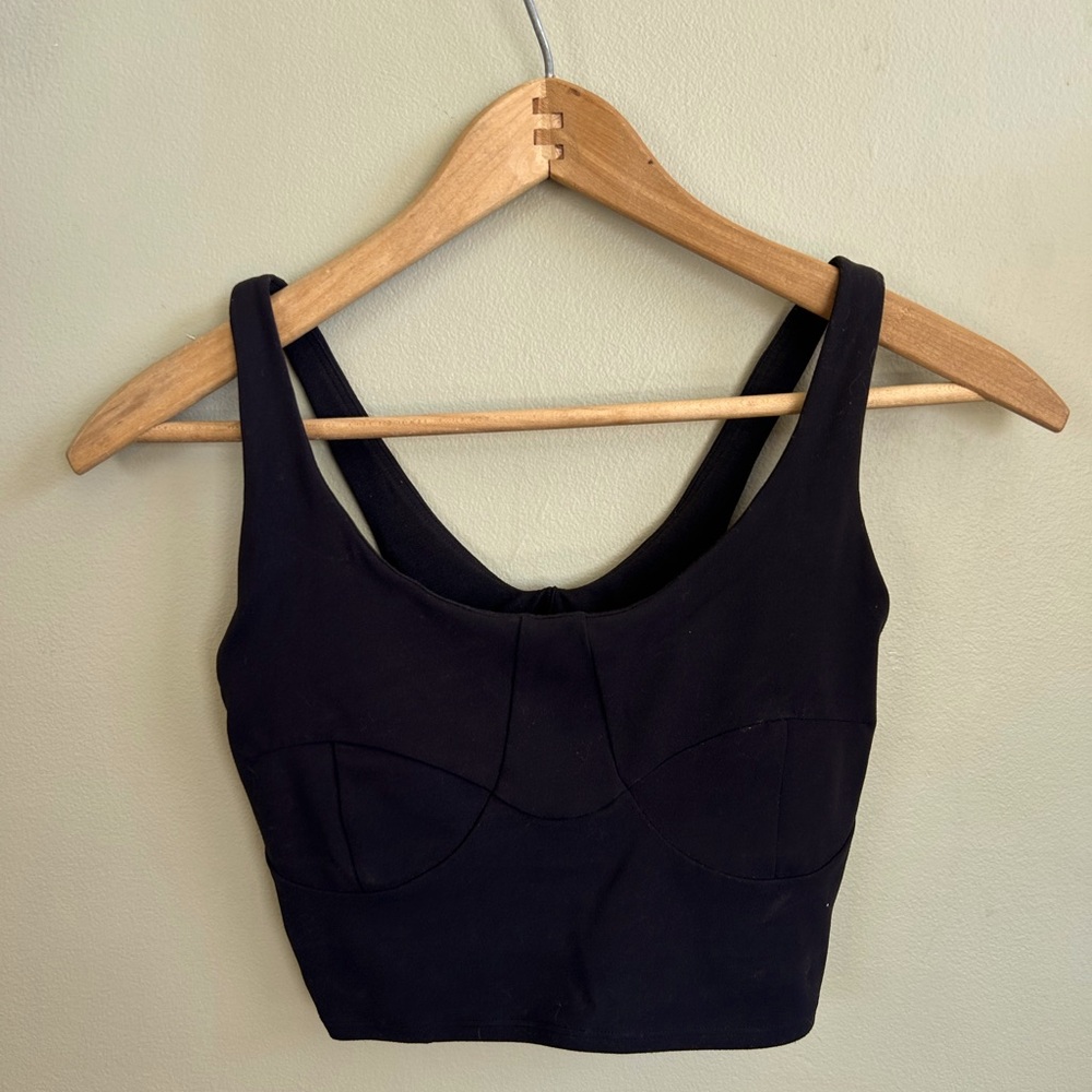 Lululemon Nulu Front-Darting Yoga Bra Light Support, Cup Black size 4
